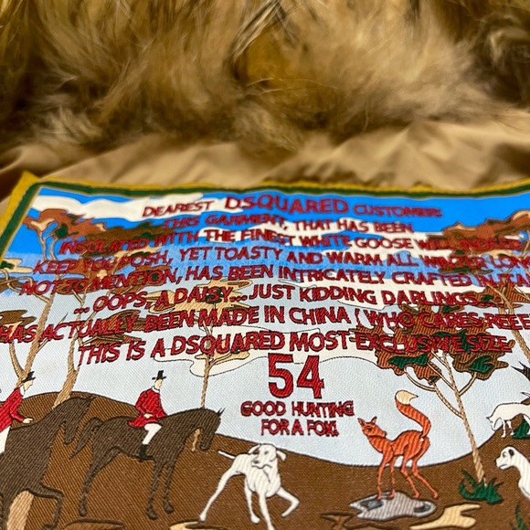 Dsquared down jacket
With Raccoon Fur. - Picture 13 of 13